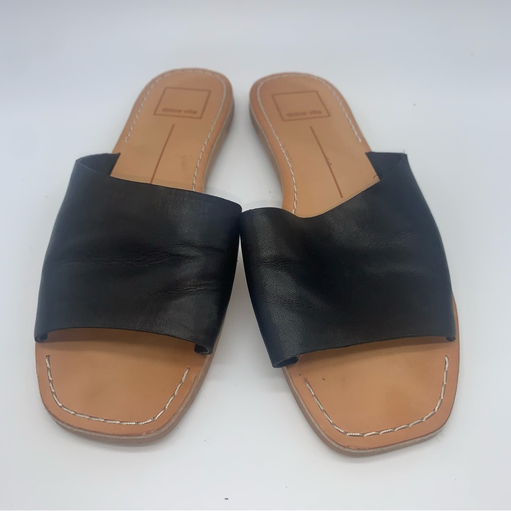 Dolce Vita black leather Slip On Sz 7.5